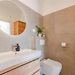 Gorgeous In With Sauna Semesterbostad