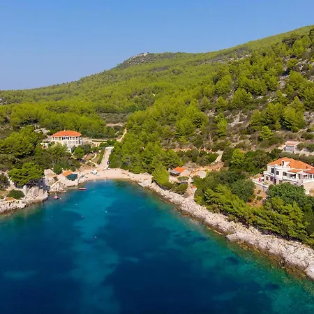 別荘 3 Bedroom Amazing In Blato