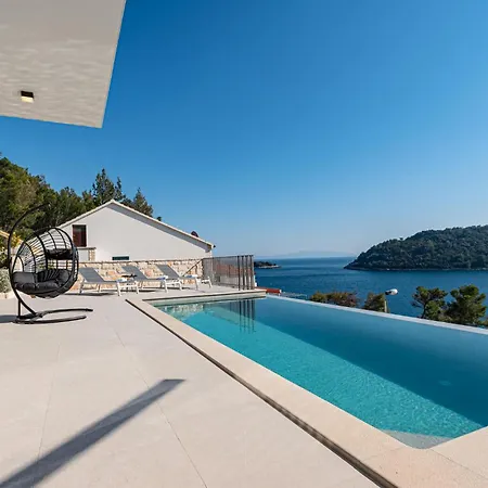 3 Bedroom Amazing In Blato