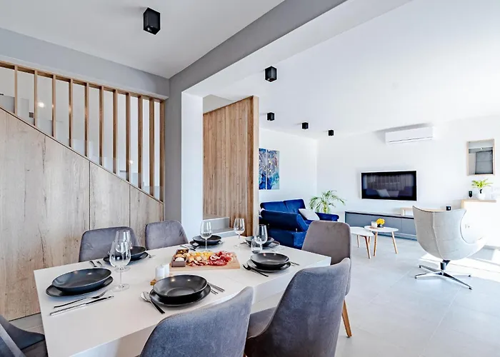 Holiday home 3 Bedroom Amazing In *