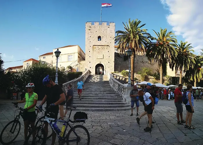 3 Bedroom Amazing In Blato (Korcula)