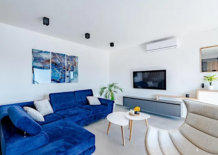 Holiday home 3 Bedroom Amazing In *