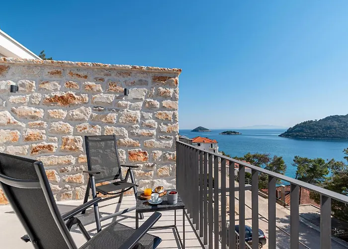 3 Bedroom Amazing In Holiday home