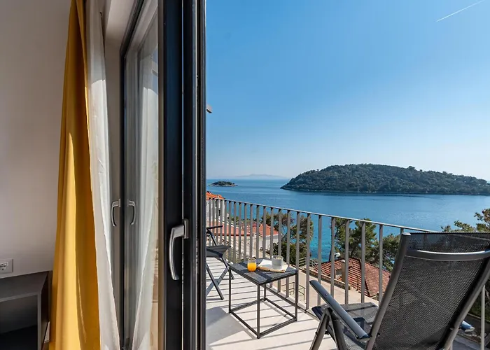 3 Bedroom Amazing In Holiday home *